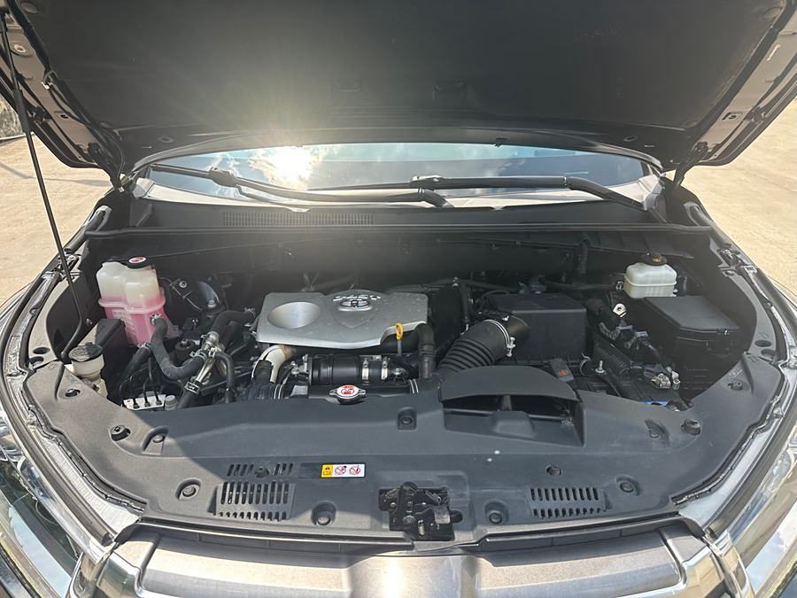 丰田 汉兰达 2021款 2.0T 四驱尊贵版 7座