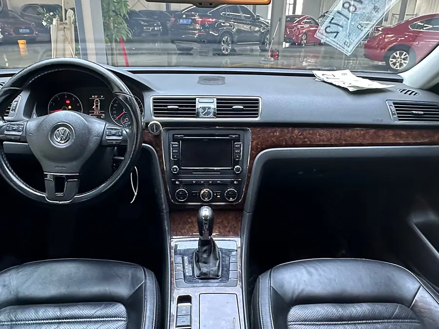 大众 帕萨特 2011款 1.8TSI DSG御尊版